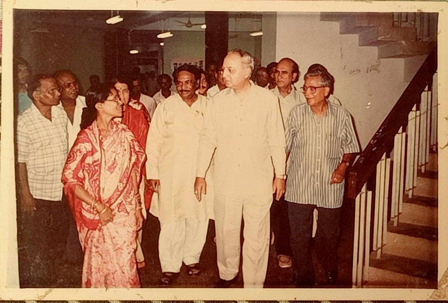 Artist Basanta Kumari Samanta with Chief Justice of the Odisha High Court S. N. Phukan during the inauguration of her art exhibition at Suchana Bhavan, Bhubaneswar in 1997
